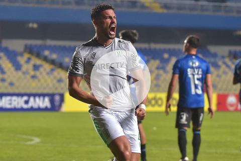 (VIDEO) Racing de Montevideo pegó primero ante Huachipato por la Sudamericana