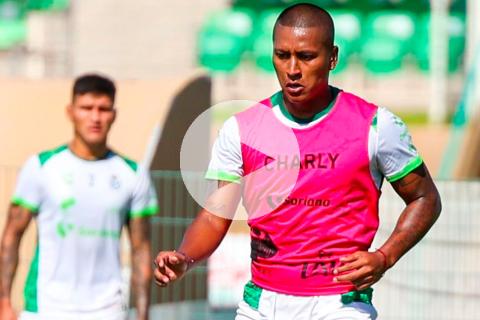 (VIDEO) ¡Alista su regreso! Pedro Aquino volvió a entrenar a la par con Santos Laguna
