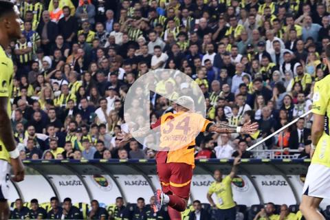 (VIDEO) Galatasaray, a domicilio, se llevó el Clásico turco