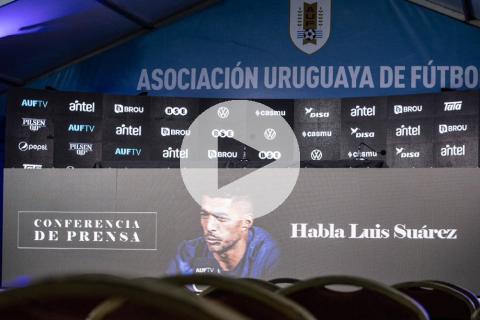 (VIDEO) Entre lágrimas, Suárez puso fecha a su retiro con la Selección uruguaya