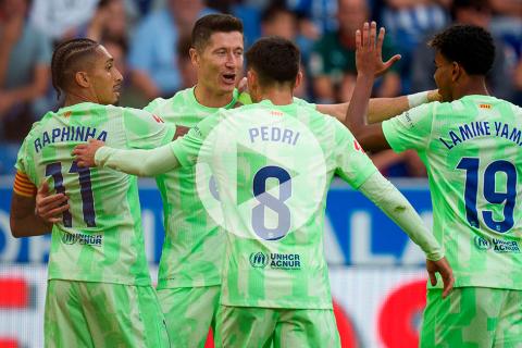 (VIDEO) Barcelona goleó a Alavés y se mantiene en la cima de La Liga