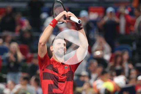 (VIDEO) Djokovic ya está en 'semis' del Masters 1000 de Shanghái