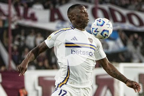 (VIDEO) Con asistencia de taco de Advíncula, Boca triunfó a domicilio