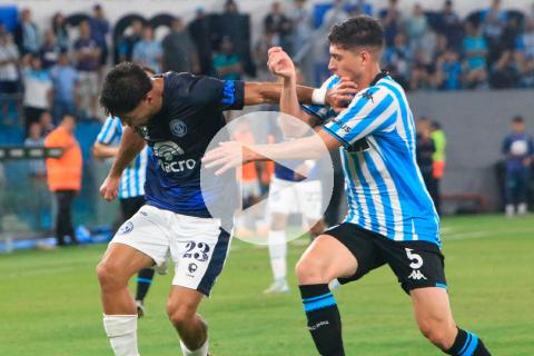 (VIDEO) Racing remontó ante Independiente Rivadavia y sigue en la lucha en la liga argentina