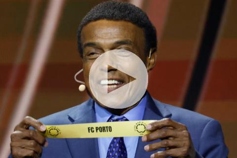 (VIDEO) ¡Orgullo nacional! Teófilo Cubillas participó en el sorteo del Mundial de Clubes
