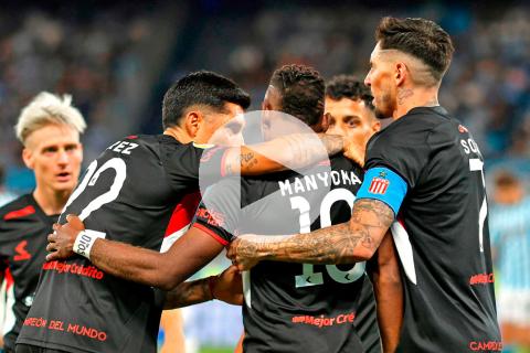(VIDEO) Estudiantes venció a Racing y lo dejó sin chances en la liga argentina