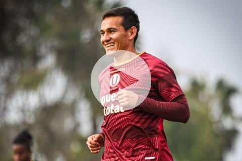 VIDEO) Vélez: "Tenemos muchas ganas de hacer bien las cosas con Universitario"