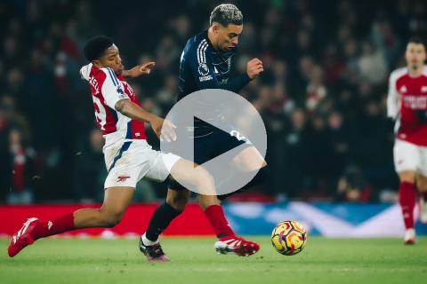 (VIDEO) Aston Villa rescató un punto en su visita al Arsenal