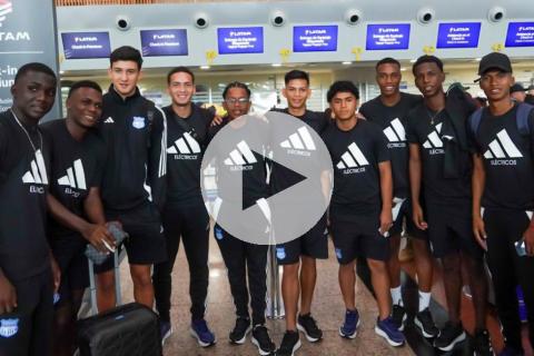 (VIDEO) Plantel de Emelec ya se encuentra en el Perú