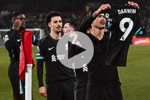 (VIDEO) Liverpool ganó sobre el final y se consolidó en la punta de la Premier