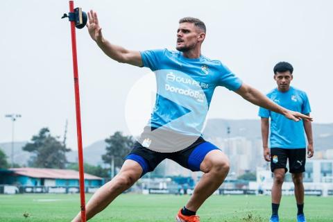 Pasquini sobre choque ante Boys: "Jugamos de local y los tres puntos se tienen que quedar en casa"