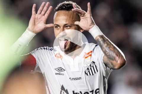 (VIDEO) ¡Llegó el gol! Neymar anotó su primer gol en su vuelta a Santos