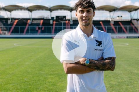 (VIDEO) Zanelatto estuvo cerca de anotar en su debut en el fútbol griego