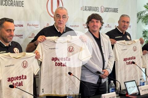 Fossati: "No estaba en los papeles volver tan rápido al Perú, pero Universitario me hizo cambiar de idea"