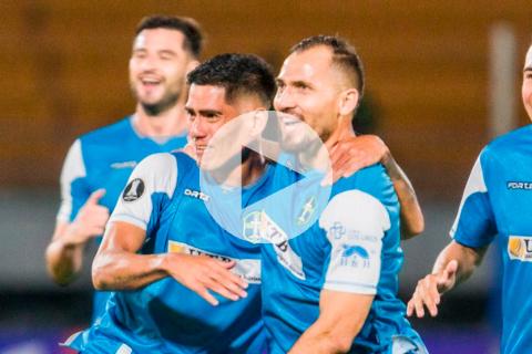 (VIDEO) San Antonio venció a Olimpia en su debut histórico en la Copa Libertadores