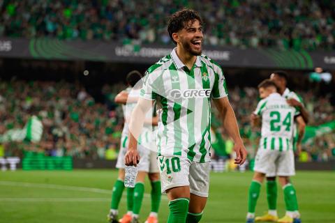 (VIDEO) Real Betis sacó ventaja en casa ante Fiorentina por la Conference League