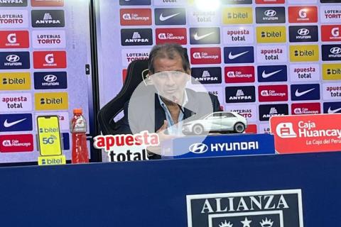 Navarro: "No tengo ninguna duda que Alianza a fin de año va a estar dando la vuelta"