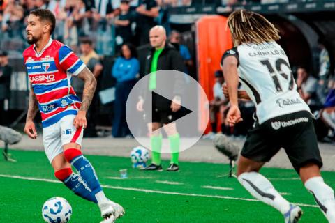 (VIDEO) ¡En el final! Carrillo le dio el empate a Corinthians ante Fortaleza en los descuentos