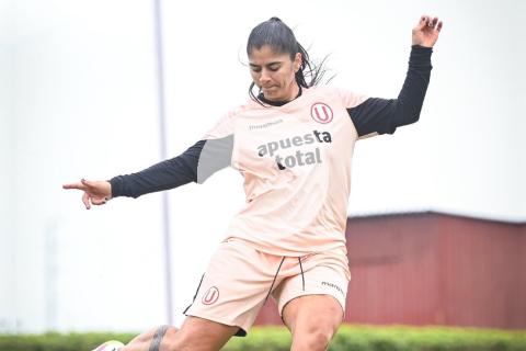 (VIDEO) Catalina Usme es nueva jugadora del equipo femenino de Universitario