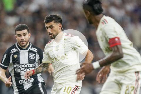(VIDEO) Flamengo empató a domicilio y sigue líder del Brasileirao