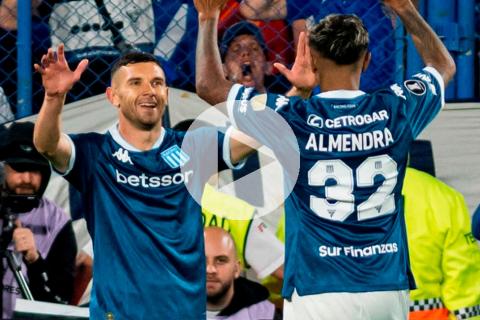 (VIDEO) Racing sacó ventaja ante Vélez en ‘cuartos’ de la Copa Libertadores