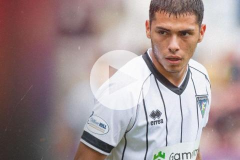 Cáceres fue expulsado en derrota del Dunfermline por la Championship de Escocia
