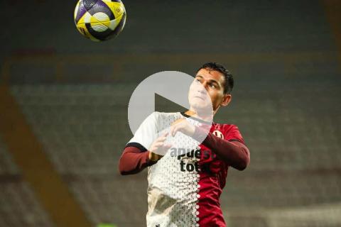 Vélez sobre su futuro: "Hay intenciones para continuar, depende más de la U"