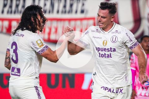 (VIDEO | FOTOS) Universitario goleó 3-0 a Juan Pablo II en el Estadio Monumental