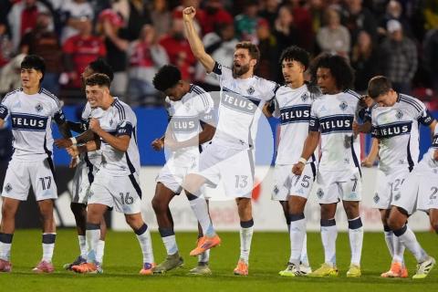 (VIDEO) Con penal anotado por Kenji Cabrera, Vancouver Whitecaps avanzó en la MLS