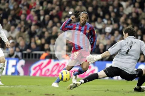 Ronaldinho rememoró la ovación que recibió en el Bernabéu hace 20 años