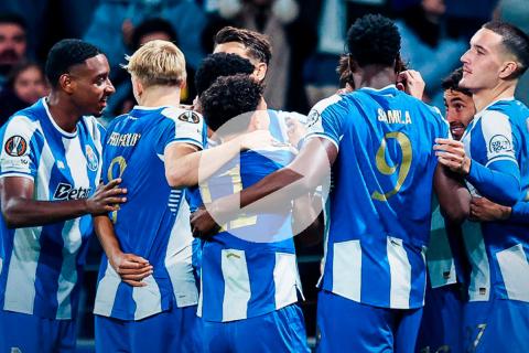 (VIDEO) Porto goleó a Niza para mantenerse en la parte alta de la Europa League