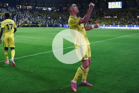 (VIDEO) ¡Ya van 952! Cristiano anotó doblete en triunfo agónico de Al Nassr