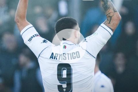 (VIDEO) Spezia, de Lapadula, ganó y salió de la zona de descenso