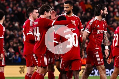 (VIDEO) Pese a un blooper, Liverpol goleó y avanzó en la Copa FA