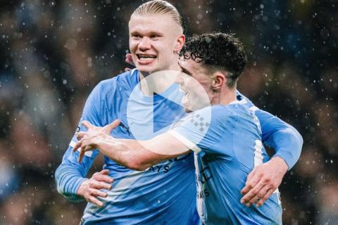 (VIDEO) Manchester City goleó y acecha al líder Arsenal