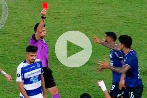 (VIDEO) Así fue la expulsión de Luis Iberico ante 2 de Mayo