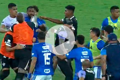 (VIDEO) Terminó en bronca: Cruzeiro venció a Atlético Mineiro en la final del Mineirao
