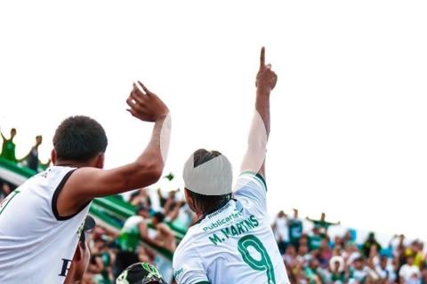 Martins le dedicó el gol a su papá: "Fue un 'debut' soñado"
