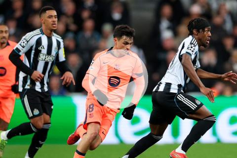 🔴#ENVIVO Newcastle United empata 0-0 con FC Barcelona en Inglaterra