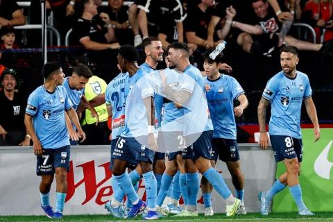 (VIDEO) Con Piero Quispe todo el partido, Sydney FC volvió al triunfo en la A-League