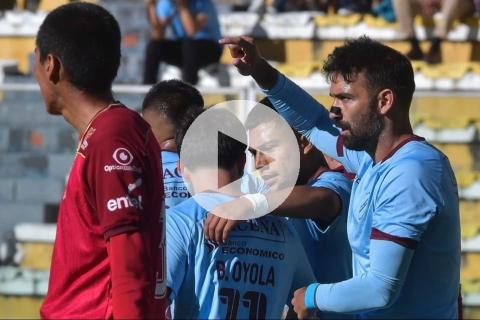 Cauteruccio anotó un 'hat-trick' en el debut del fútbol boliviano