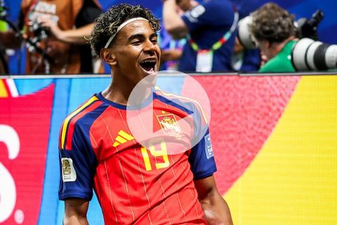 🔴#ENVIVO España vence por 2-0 a Arabia Saudita por el Grupo H