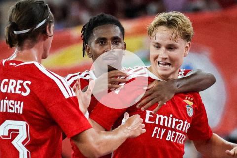(VIDEO) Benfica vapuleó al Hearts en la fase previa de la Europa League