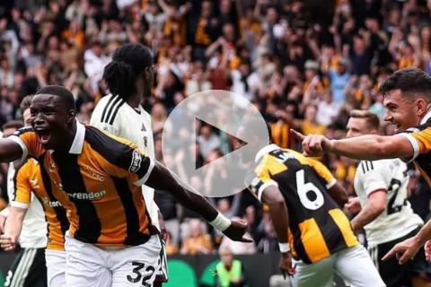 Manchester United debutó en la Premier League con derrota ante recién ascendido Hull City