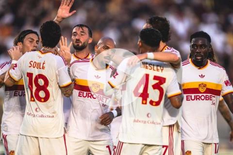 (VIDEO) ¡Sigue líder! AS Roma volvió a golear 4-0 en la Serie A