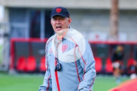 (VIDEO) Reynoso ya trabaja en Necaxa: "Tenemos que dar nuestro mejor esfuerzo para una mejora inmediata"