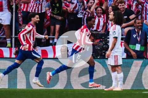 (VIDEO) Atlético de Madrid ganó el derbi al Real Madrid y le arrebató el segundo lugar