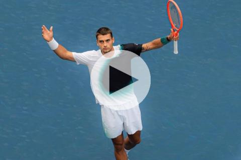 (VIDEO) Con un inolvidable punto, Cobolli accedió a la tercera fase del US Open