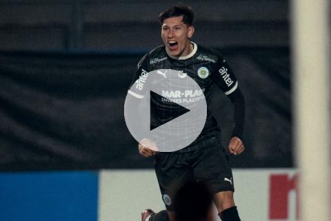 (VIDEO) Ojo Cienciano: Montevideo City ganó en el final y lidera en Uruguay