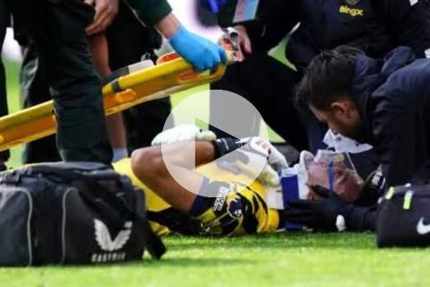 (VIDEO) 'Dibu' Martínez encendió las alarmas tras sufrir un duro golpe ante Everton